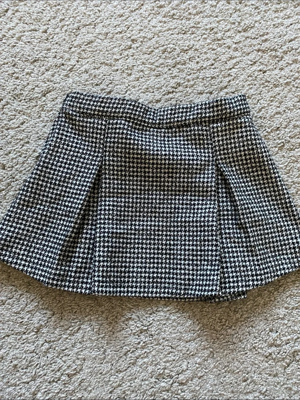Gymboree Black & White Houndstooth Pleated Mini Skirt with Bow Accents